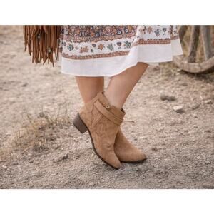 CIRCUS SAM EDELMAN PHEONIX Perforated Ankle Booties Boots Tan Beige Shoes sz 7
